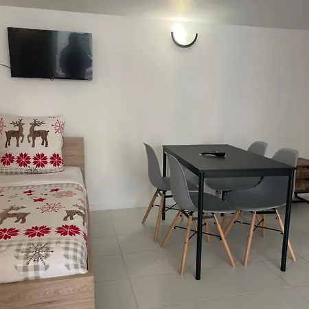 Chaudari Guest House Palaiseau Exterior photo